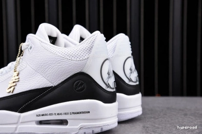 Hyperoad WHITE FRAGMENT JORDAN BLACK AIR 3 0828